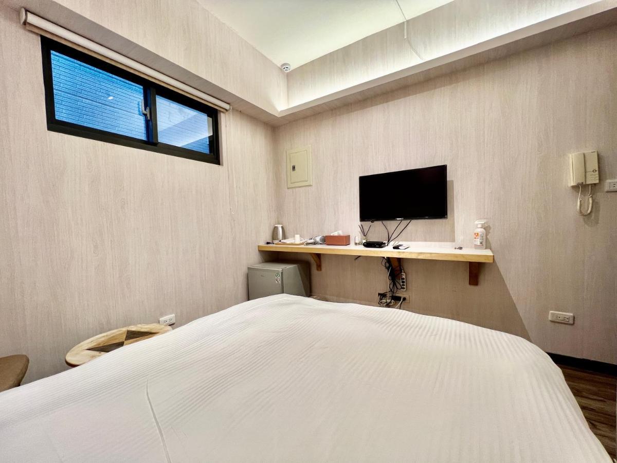 御旅 Inn Taichung Exterior photo