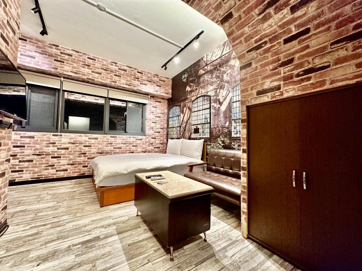 御旅 Inn Taichung Exterior photo